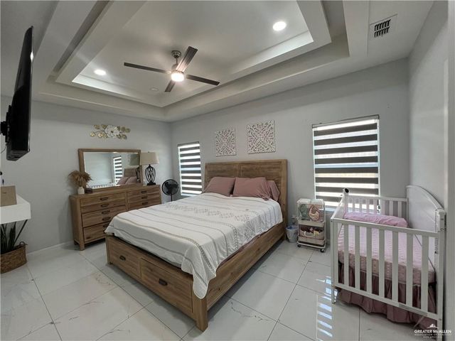 1202 Kestrel Drive, Edinburg, TX 78542