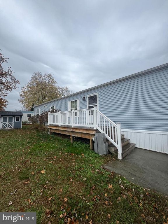 5057 GRACE DR, Morrisville, PA 19067