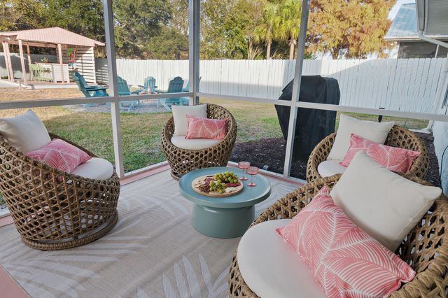 104 Sun Lane, Panama City Beach, FL 32413