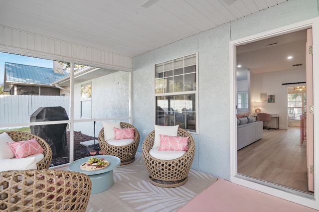 104 Sun Lane, Panama City Beach, FL 32413