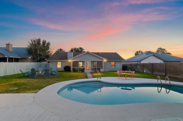 104 Sun Lane, Panama City Beach, FL 32413