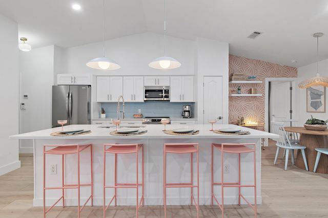 104 Sun Lane, Panama City Beach, FL 32413