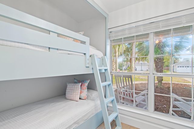 104 Sun Lane, Panama City Beach, FL 32413