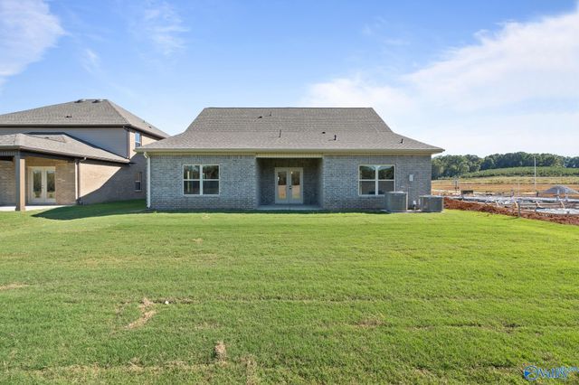 1310 Vermilion Circle, Owens Cross Roads, AL 35763