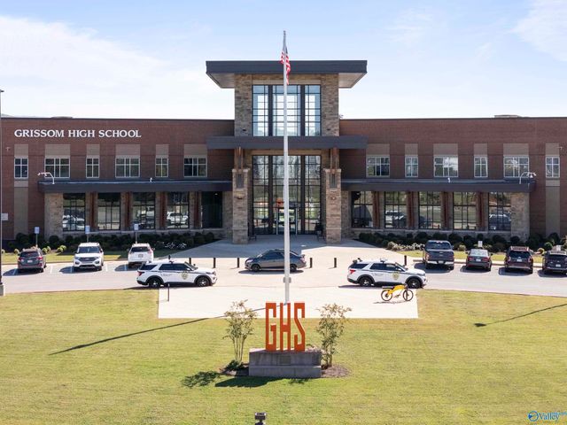 1310 Vermilion Circle, Owens Cross Roads, AL 35763