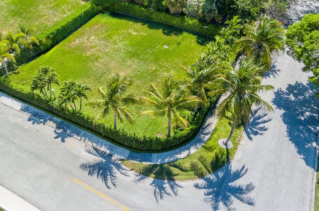 8001 Arlington Place, West Palm Beach, FL 33405