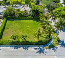 8001 Arlington Place, West Palm Beach, FL 33405