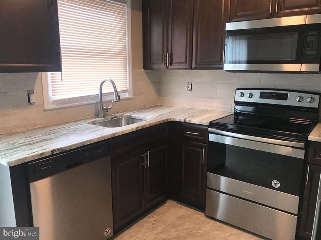 14 LINDEN CT, Sicklerville, NJ 08081