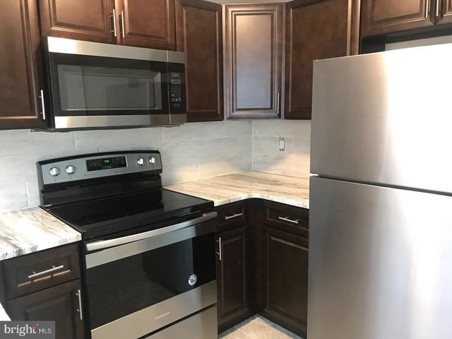 14 LINDEN CT, Sicklerville, NJ 08081