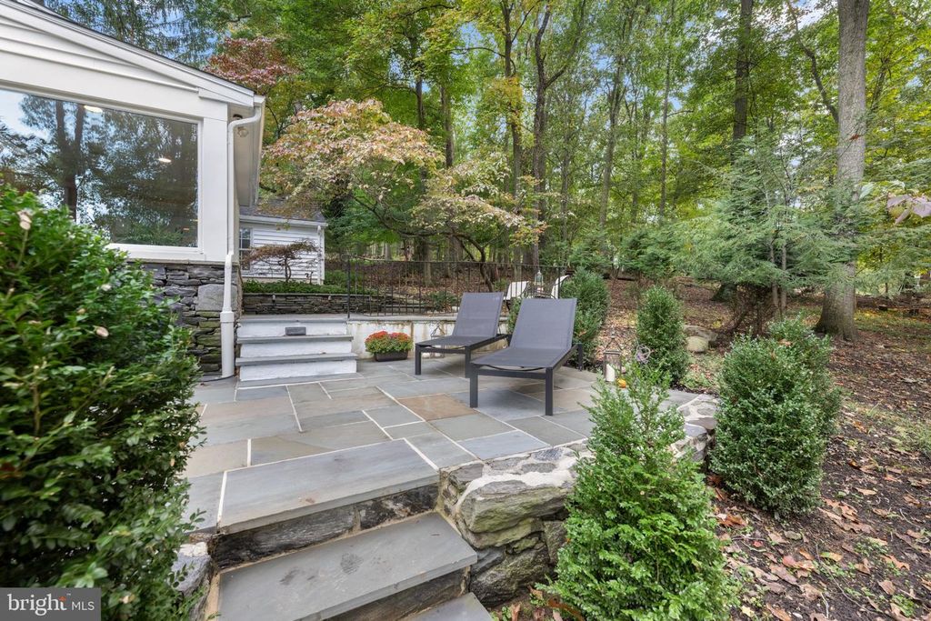 770 HEDGES LN, WAYNE, PA 19087 — photo 4