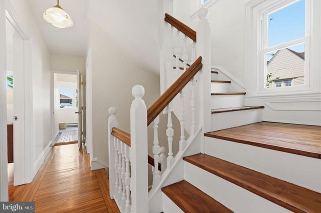 104 GRAYLING AVE, Narberth, PA 19072