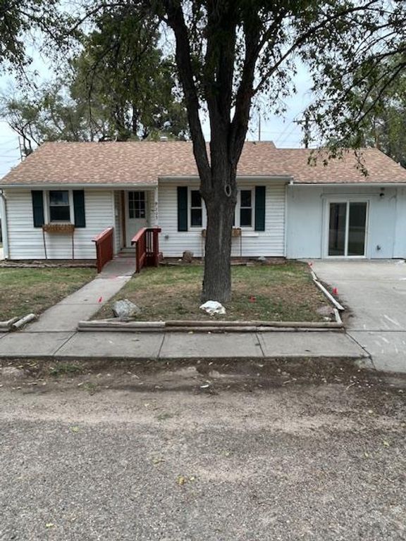 1203 Maple Ave, Rocky Ford, CO 81067