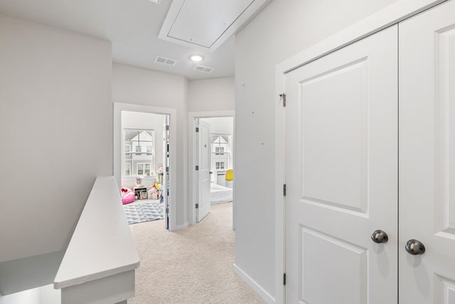 1040 Old Cypress Run, Hanahan, SC 29410