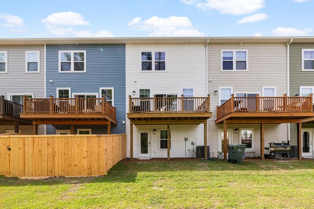 1040 Old Cypress Run, Hanahan, SC 29410