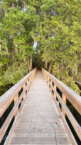 1040 Old Cypress Run, Hanahan, SC 29410