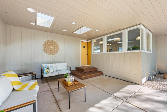 2303 Pinon Rd, Rescue, CA 95672