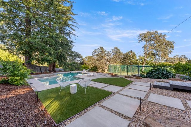 2303 Pinon Rd, Rescue, CA 95672
