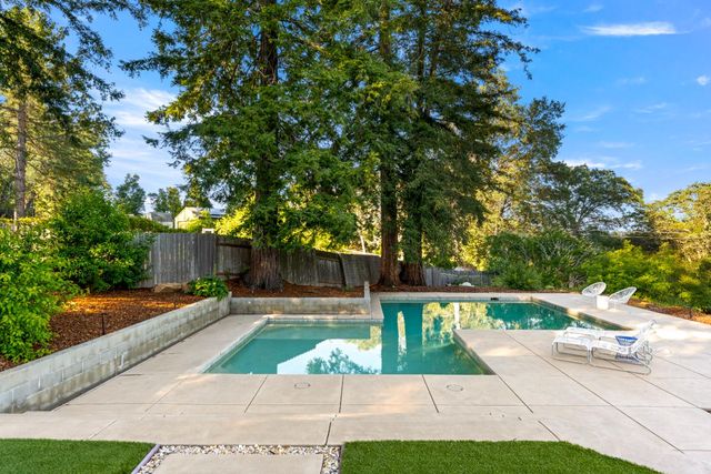 2303 Pinon Rd, Rescue, CA 95672
