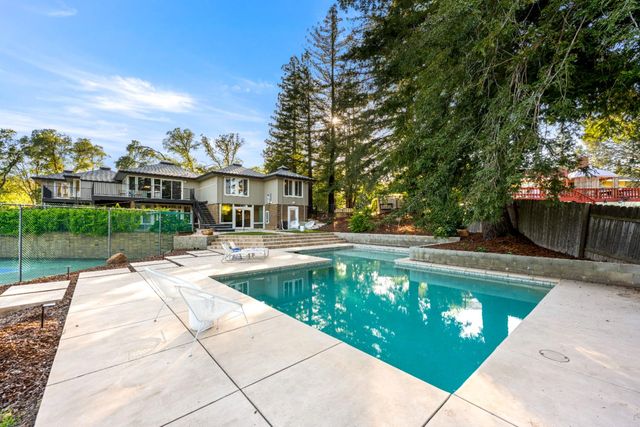 2303 Pinon Rd, Rescue, CA 95672