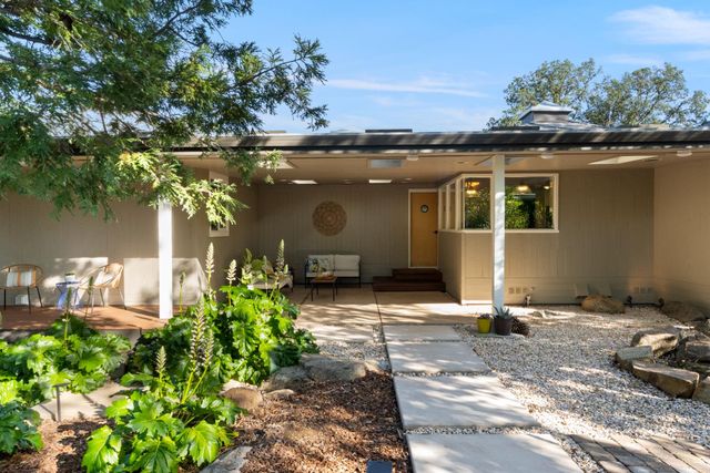 2303 Pinon Rd, Rescue, CA 95672
