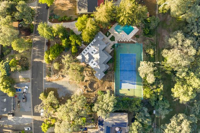2303 Pinon Rd, Rescue, CA 95672