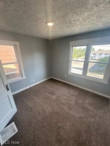 1407 7th Street NW, Canton, OH 44703