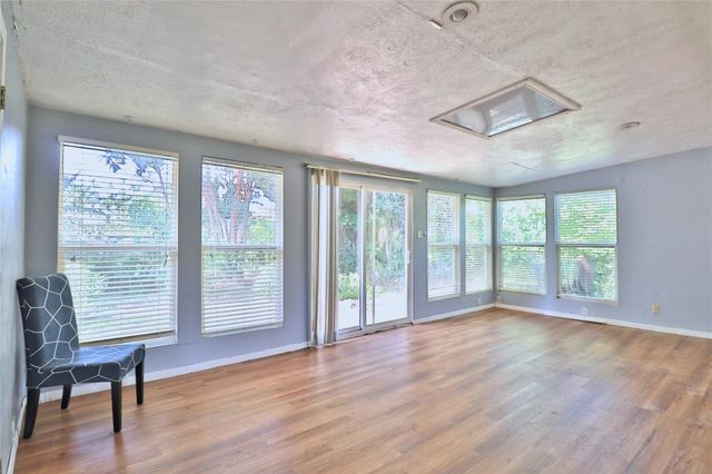 3210 Cloverdale Street, Houston, TX 77025