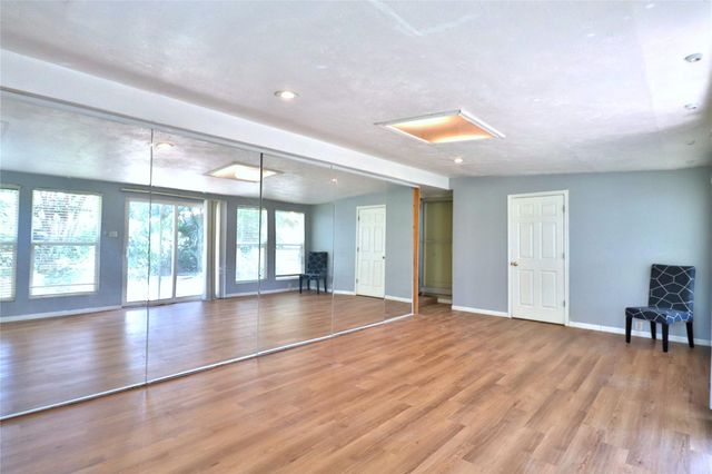 3210 Cloverdale Street, Houston, TX 77025