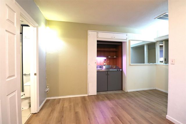 3210 Cloverdale Street, Houston, TX 77025