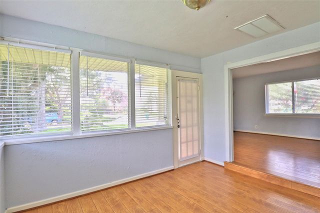 3210 Cloverdale Street, Houston, TX 77025