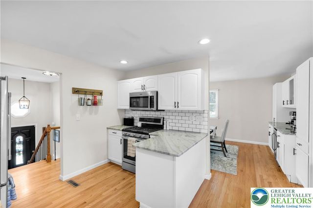 1521 Derhammer Street, Forks Twp, PA 18040