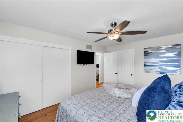 1521 Derhammer Street, Forks Twp, PA 18040