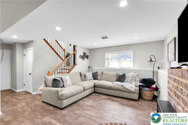 1521 Derhammer Street, Forks Twp, PA 18040