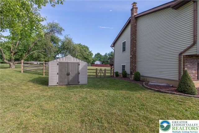 1521 Derhammer Street, Forks Twp, PA 18040