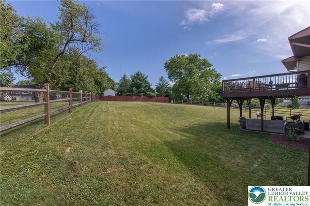 1521 Derhammer Street, Forks Twp, PA 18040