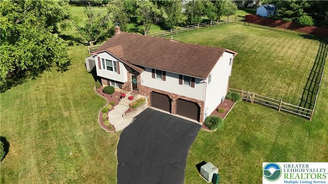 1521 Derhammer Street, Forks Twp, PA 18040