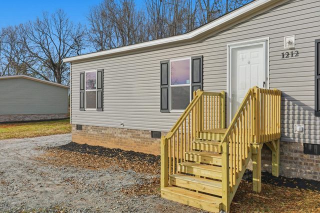 1212 Fairview Church Road, Spartanburg, SC 29303