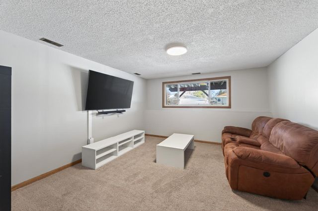 9157 3rd Street NE, Blaine, MN 55434