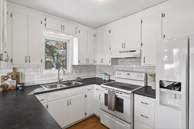 9157 3rd Street NE, Blaine, MN 55434