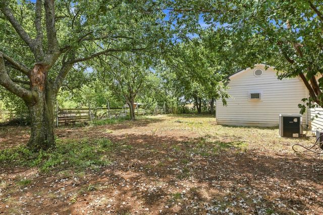 304 Primrose Lane, Sherman, TX 75092