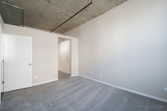 1000 W Adams Street 506, Chicago, IL 60607