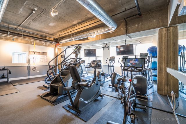 1000 W Adams Street 506, Chicago, IL 60607