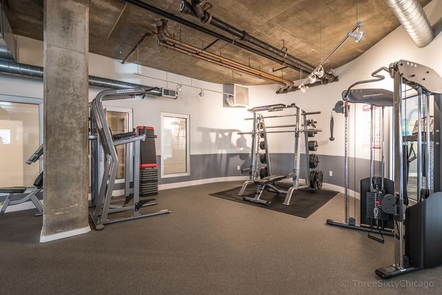 1000 W Adams Street 506, Chicago, IL 60607