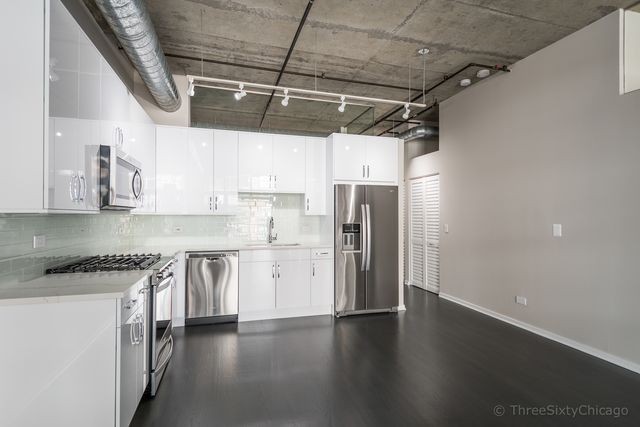 1000 W Adams Street 506, Chicago, IL 60607