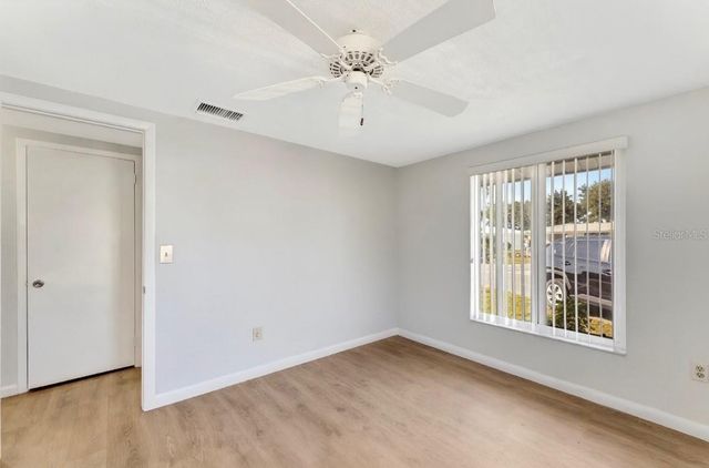 511 CIRCLEWOOD DRIVE Q-16, Venice, FL 34293