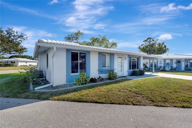 511 CIRCLEWOOD DRIVE Q-16, Venice, FL 34293