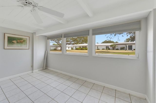 511 CIRCLEWOOD DRIVE Q-16, Venice, FL 34293