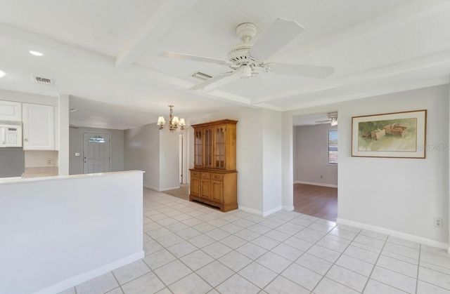 511 CIRCLEWOOD DRIVE Q-16, Venice, FL 34293