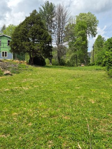 1132 Dockery Creek Road, Murphy, NC 28906