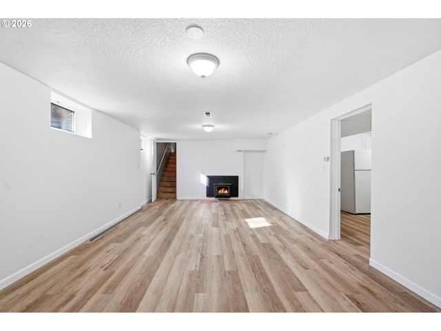 4304 Se FIELDCREST Dr, Milwaukie, OR 97222